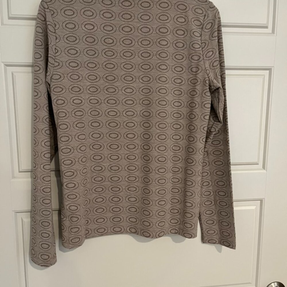 Madeleine Mode Mock Turtleneck Brown Tan Graphic Print Mock neck Top Long sleeve - Picture 2 of 5